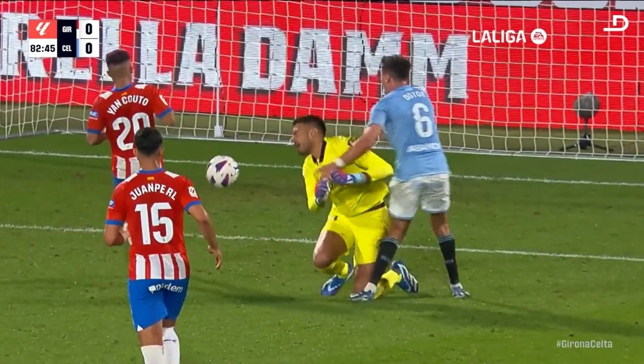 Falta de Dotor a Gazzanigga, previa al gol de Luca de la Torre, que corresponde al audio filtrado del VAR.