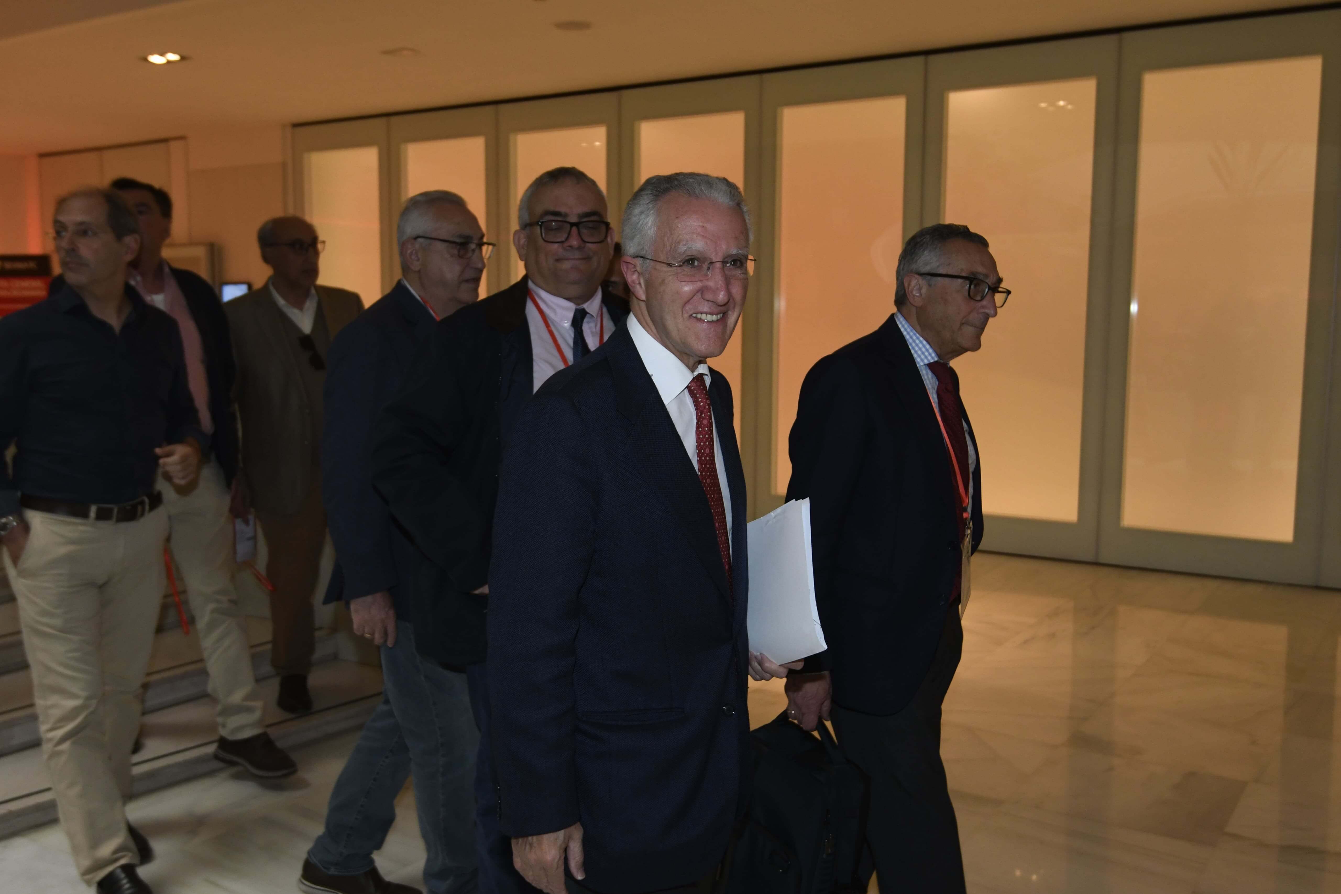 Eduardo Arenas, José Parra y otros medios de Accionistas Unidos (Foto: Kiko Hurtado).