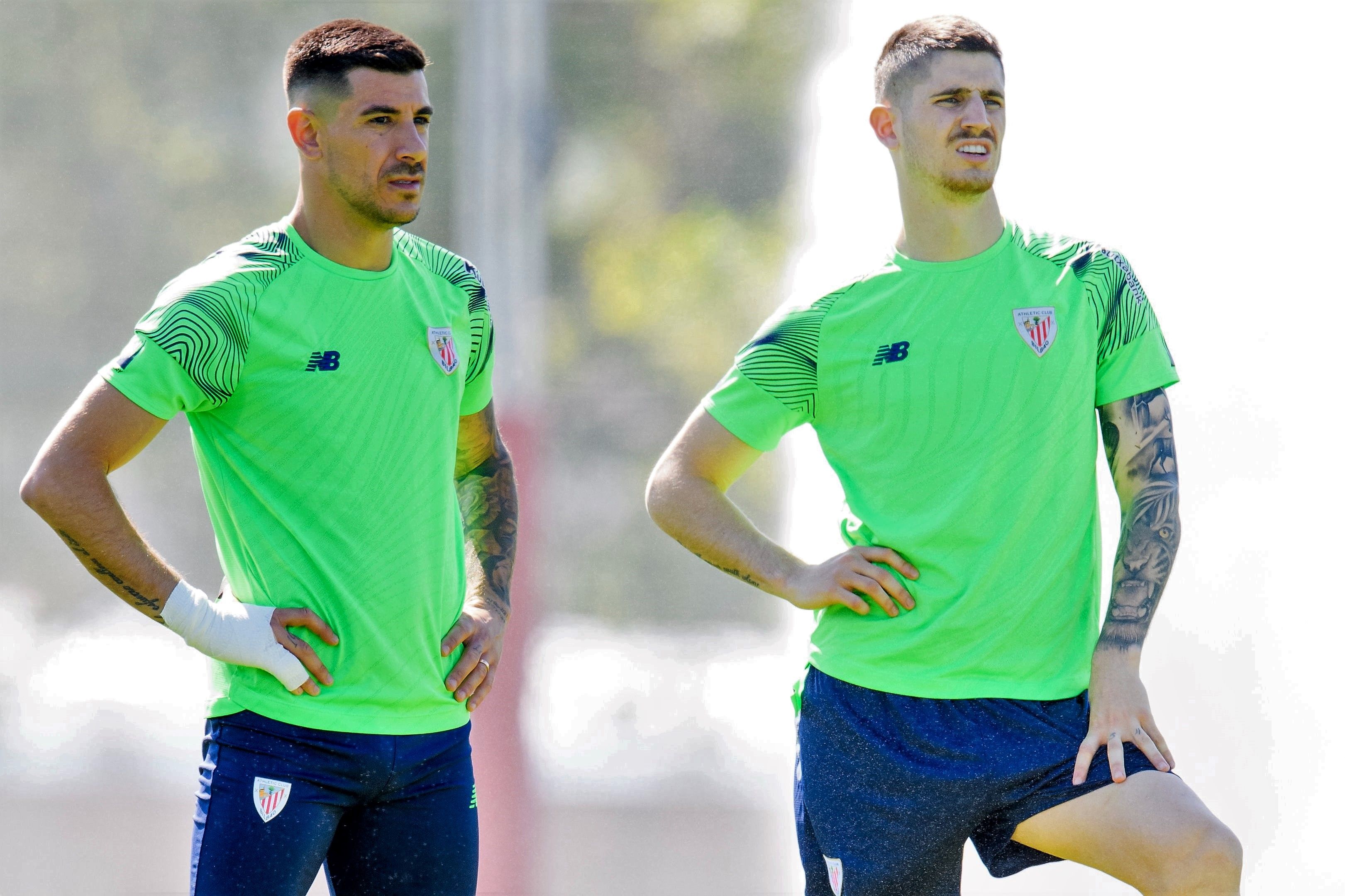  Yuri Berchiche y Oihan Sancet, en el entrenamiento del primer equipo Lezama.