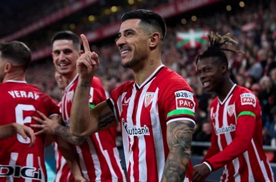 Dedicatoria de Yuri Berchiche en San Mamés.