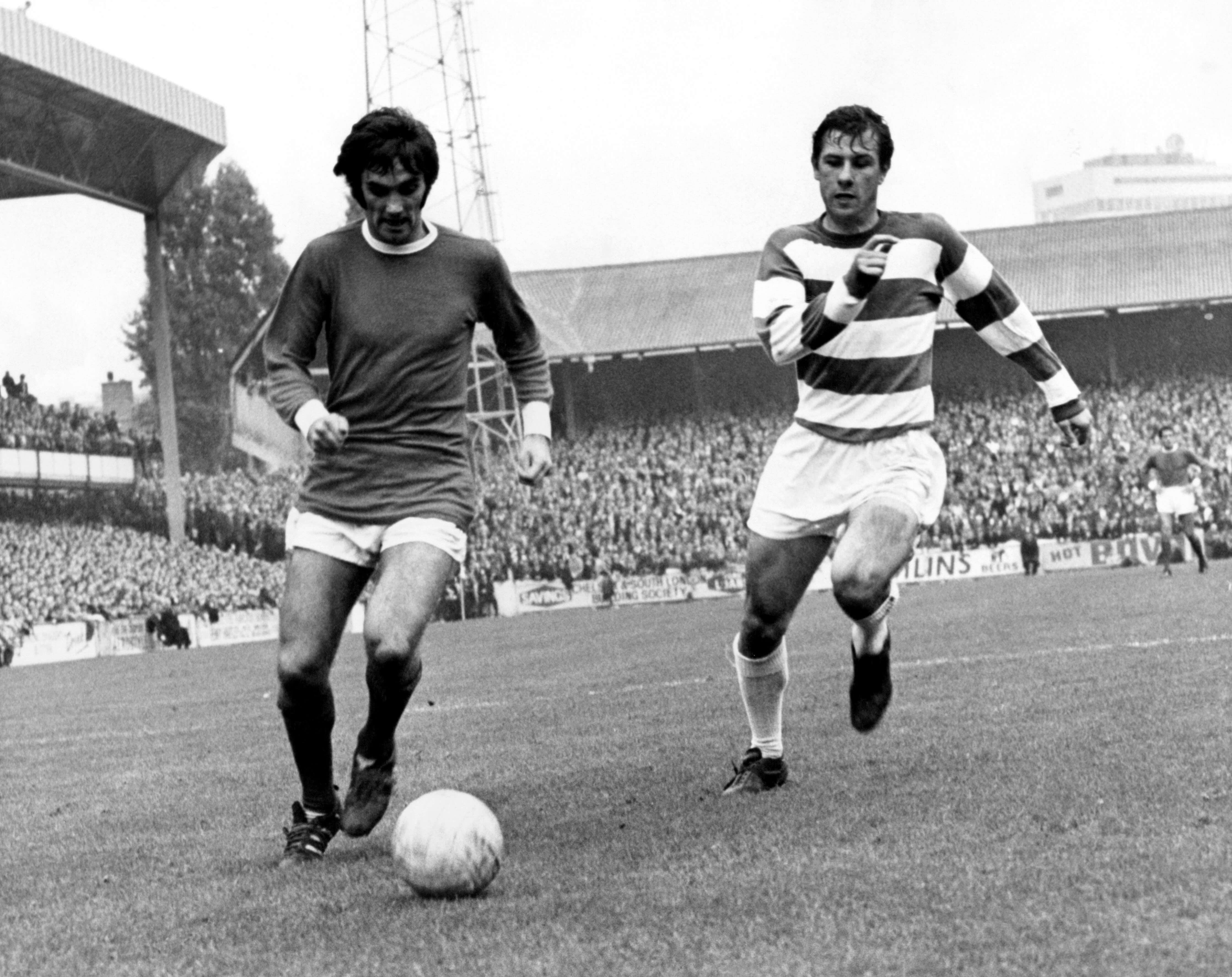 George Best, durante un partido