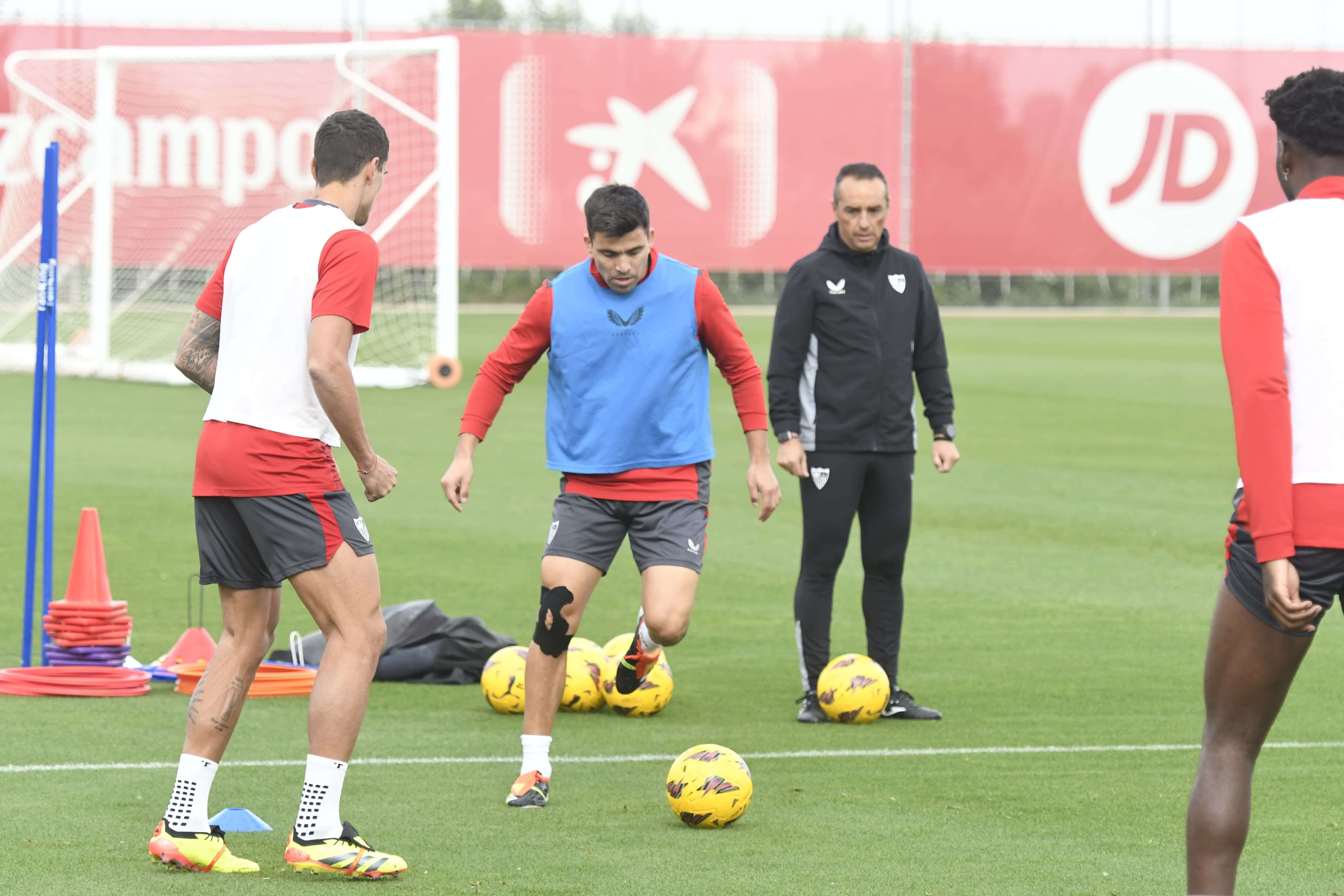  Marcos Acuña con la pelota (foto: Kiko Hurtado).