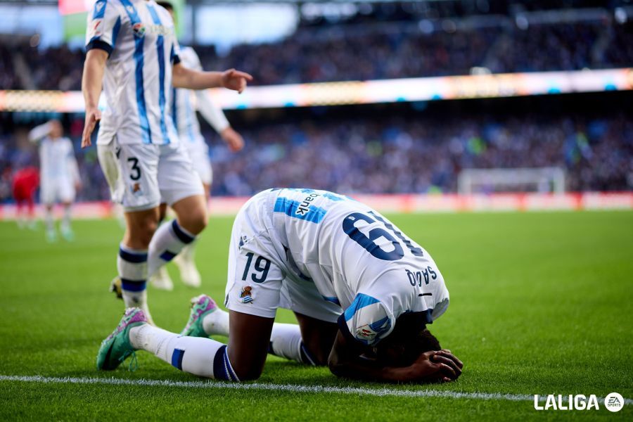  Sadiq Umar marcó su primer gol en la presente temporada.