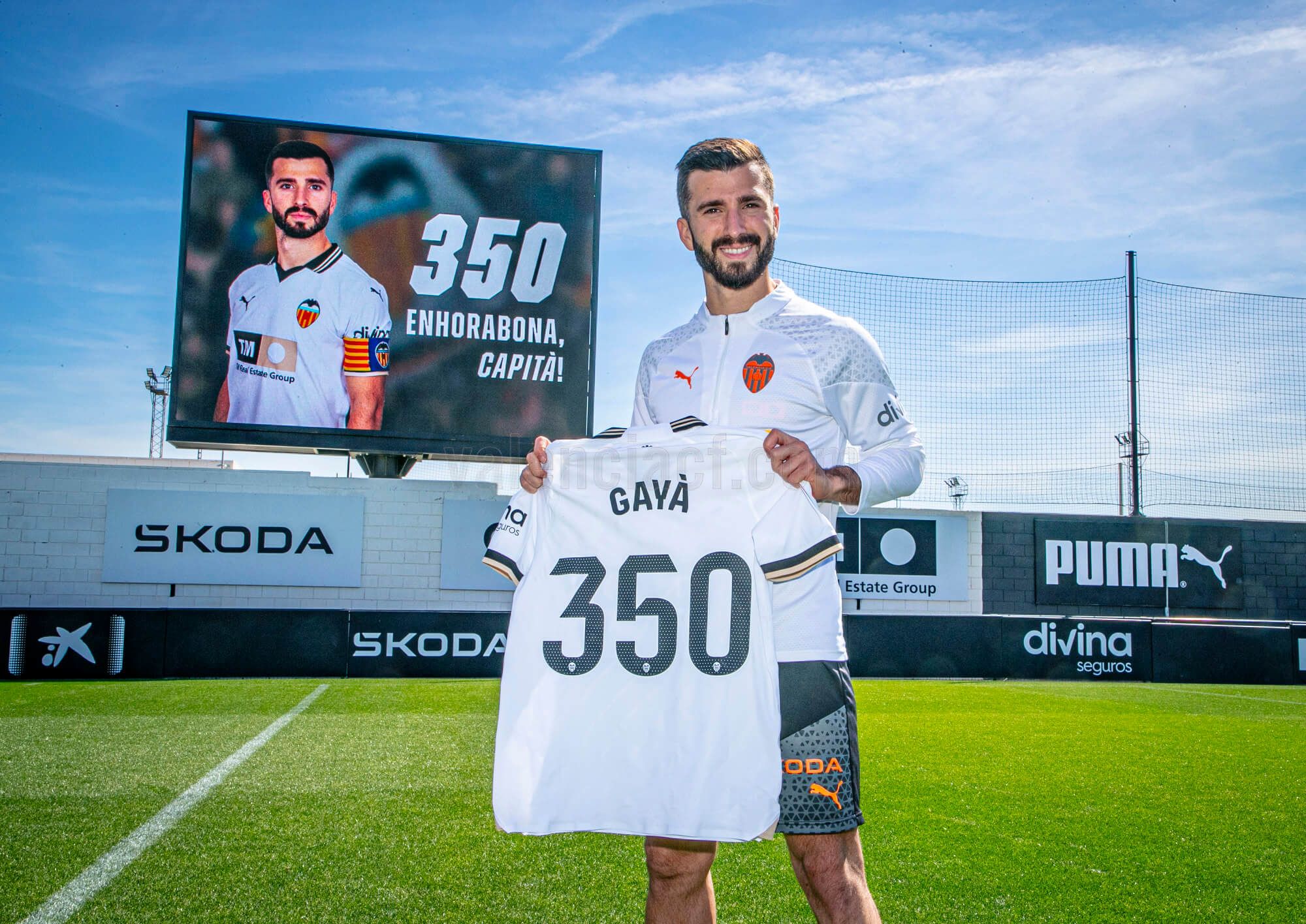 Gayà, 350 partidos