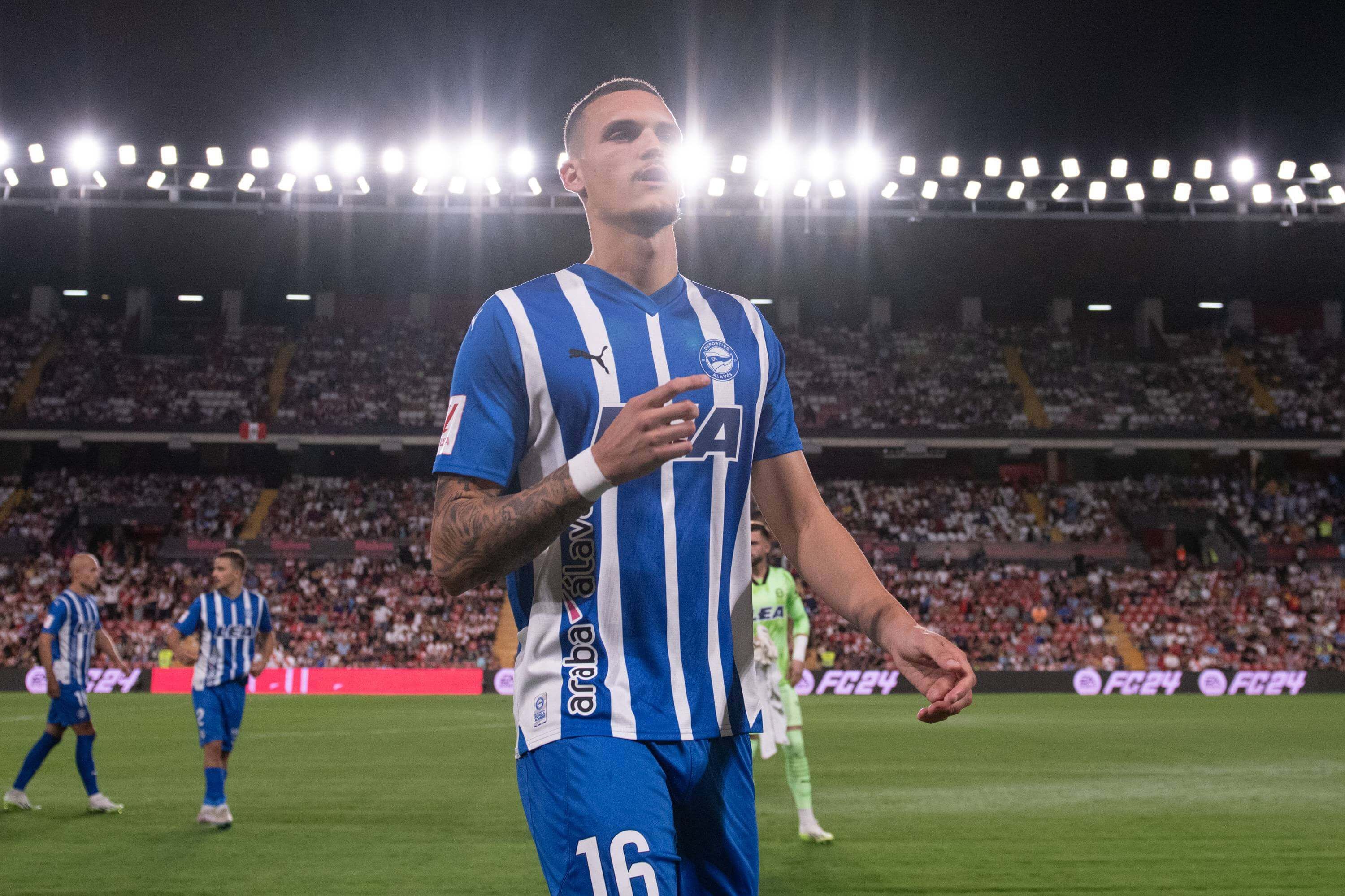  Rafa Marín, cedido por el Real Madrid, en un partido del Alavés (FOTO: Cordón Press).