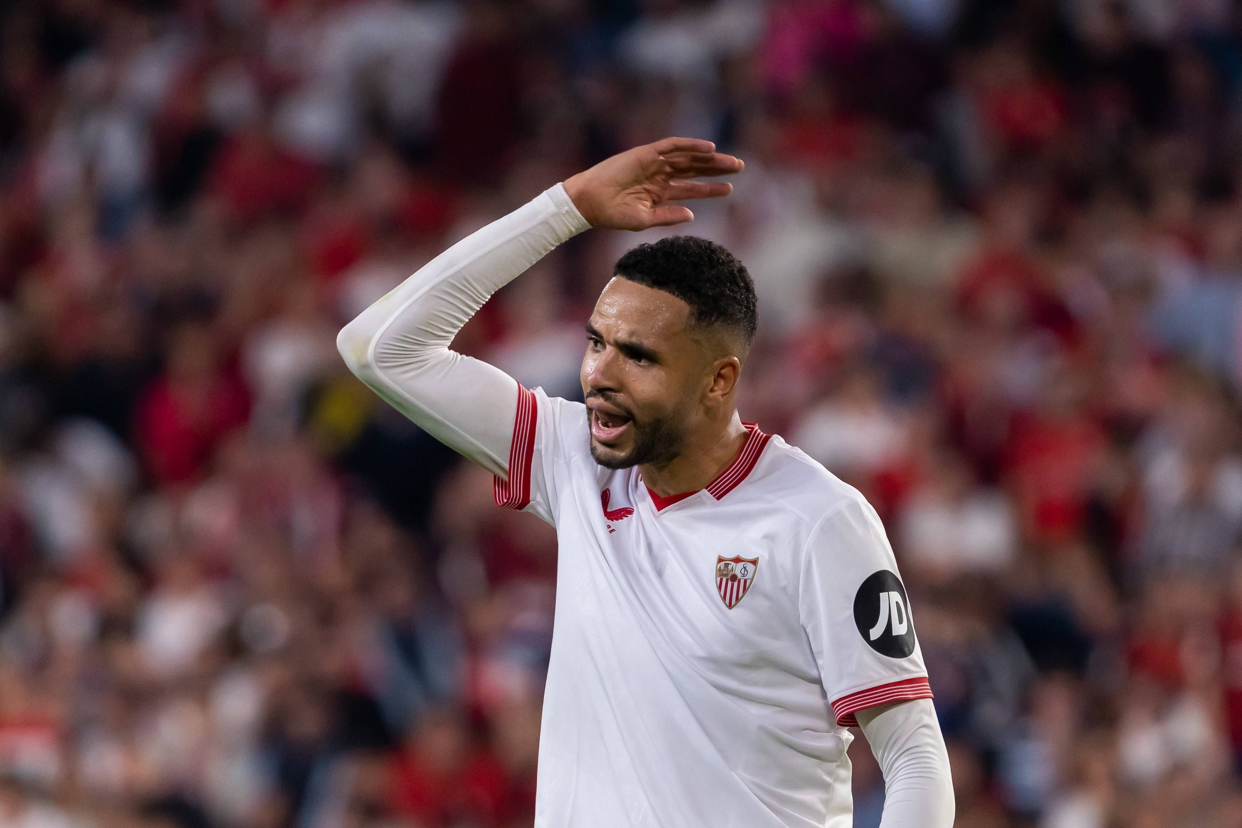  En-Nesyri, ante el Betis.