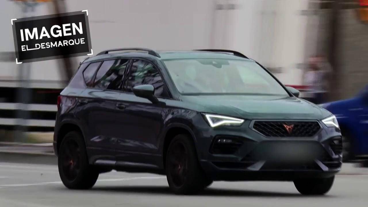 Xavi Hernández llegando a la ciudad deportiva de Barcelona (ElDesmarque)