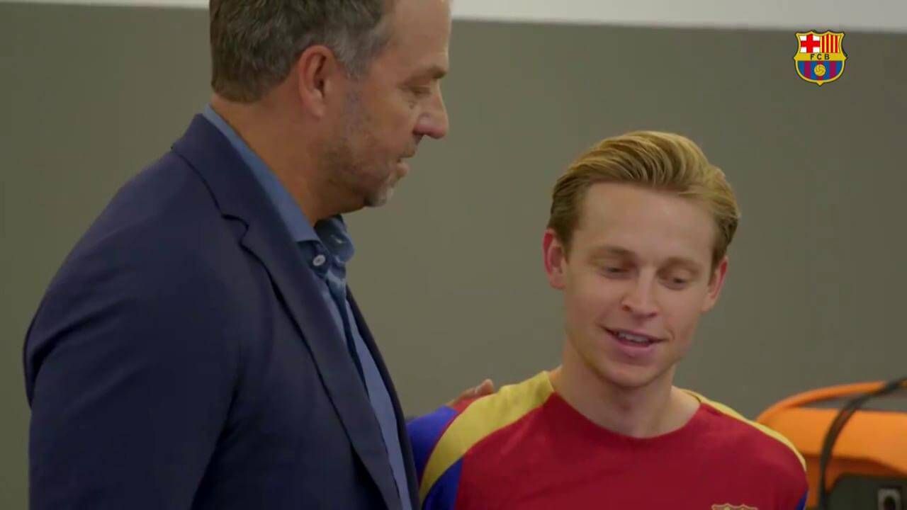  Hansi Flick, junto a Frenkie De Jong (FC Barcelona)