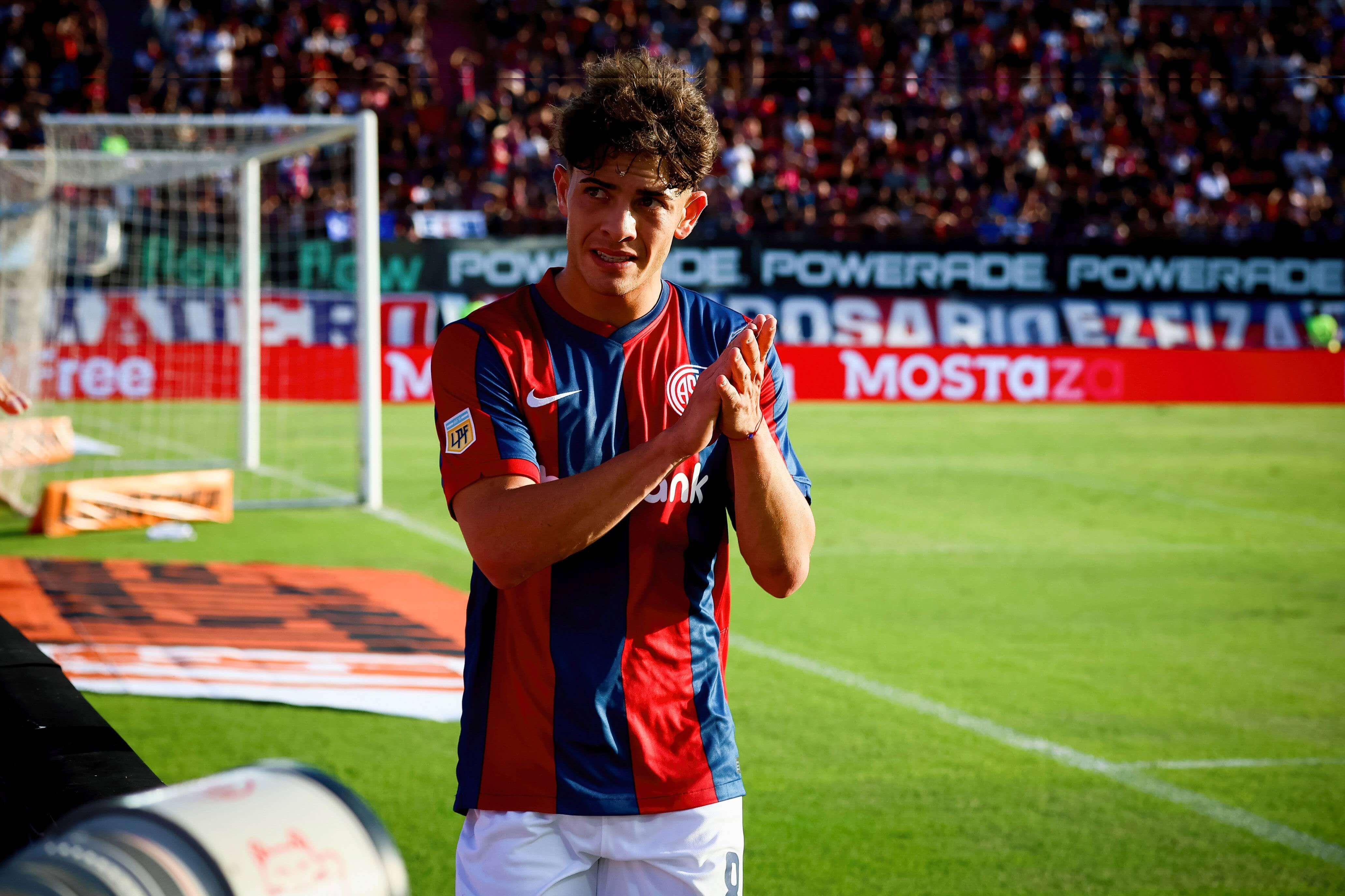  Agustín Giay, con San Lorenzo.