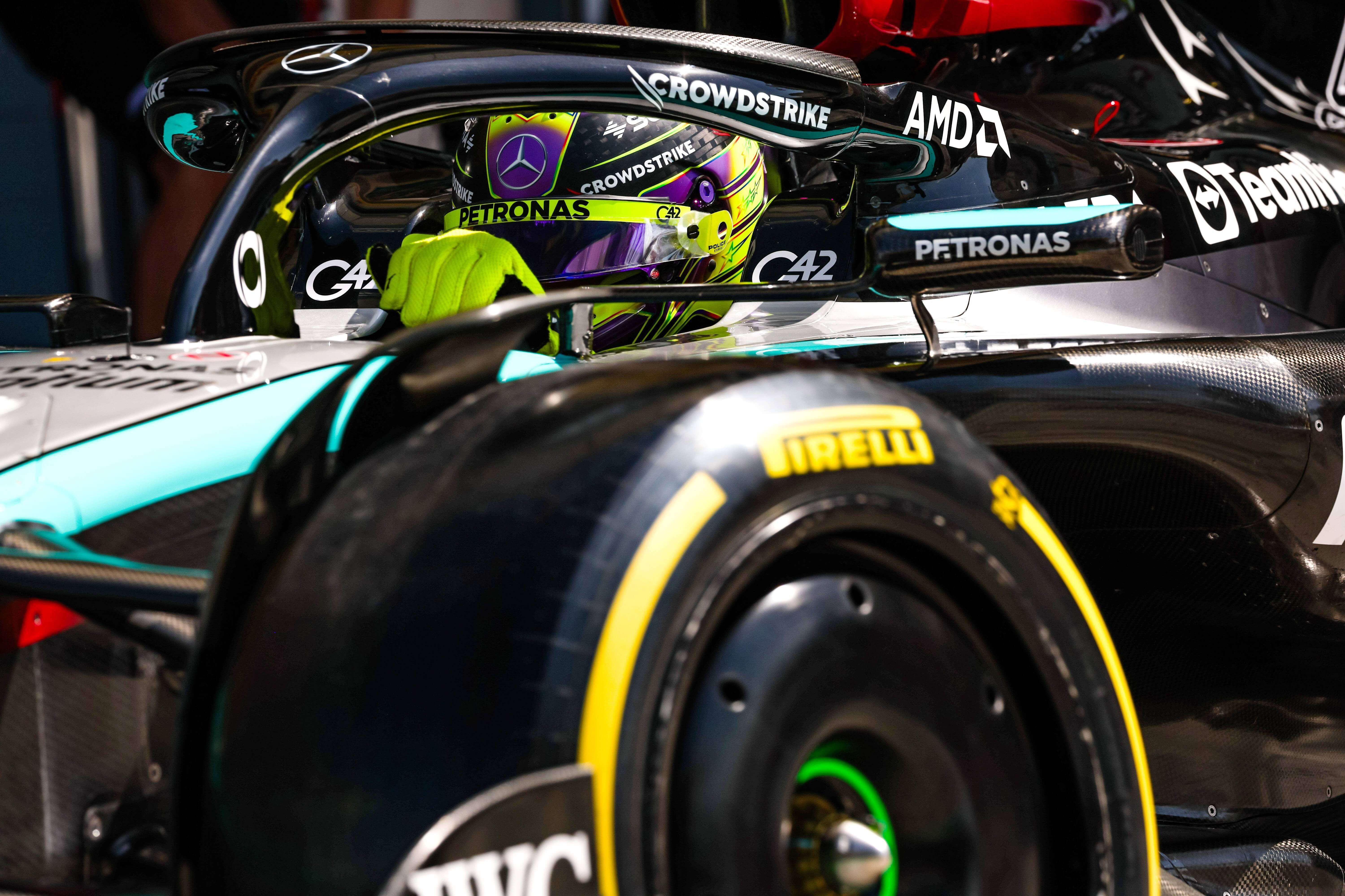  Lewis Hamilton, en los test de Bahréin.