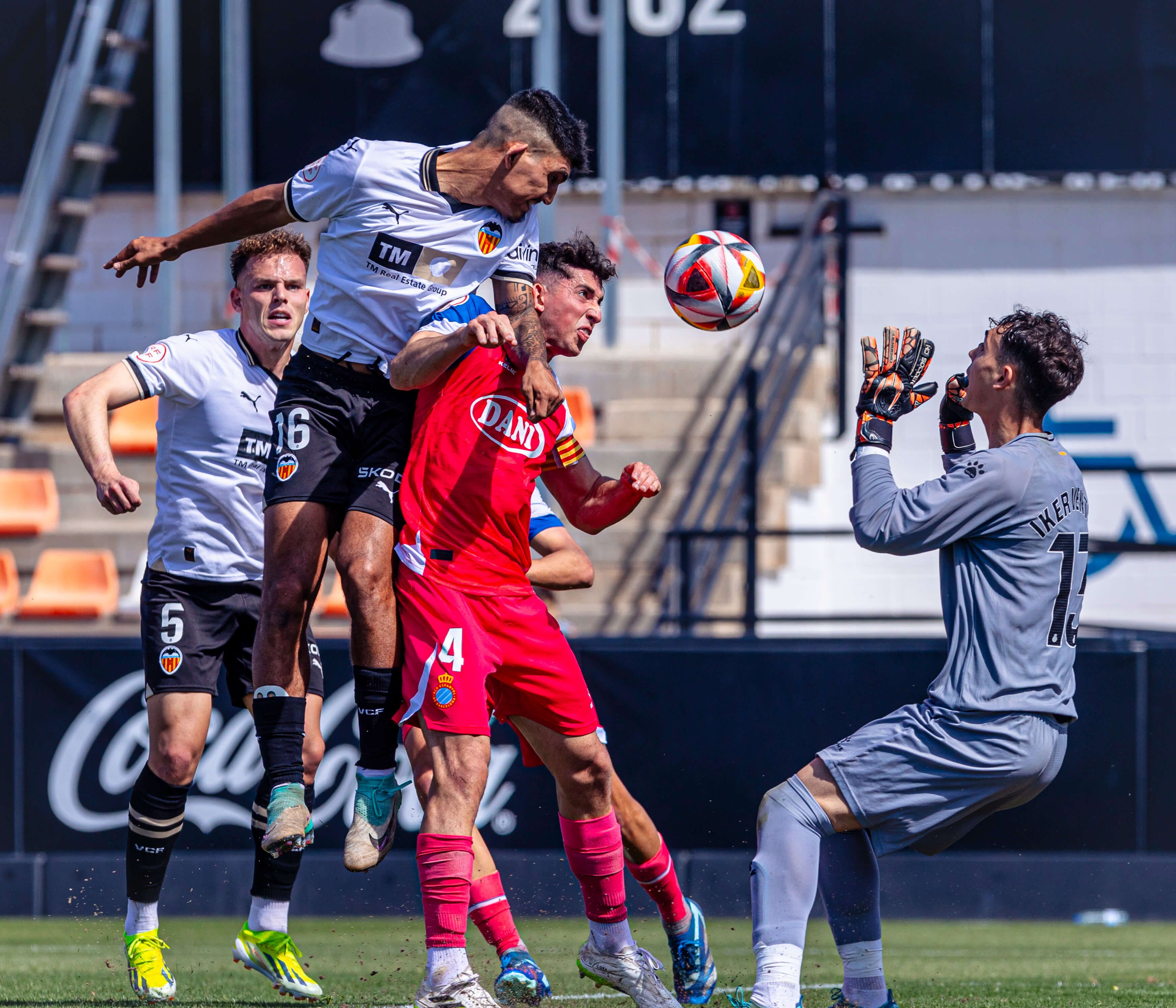  Gol de César Moreno al RCD Espanyol B.