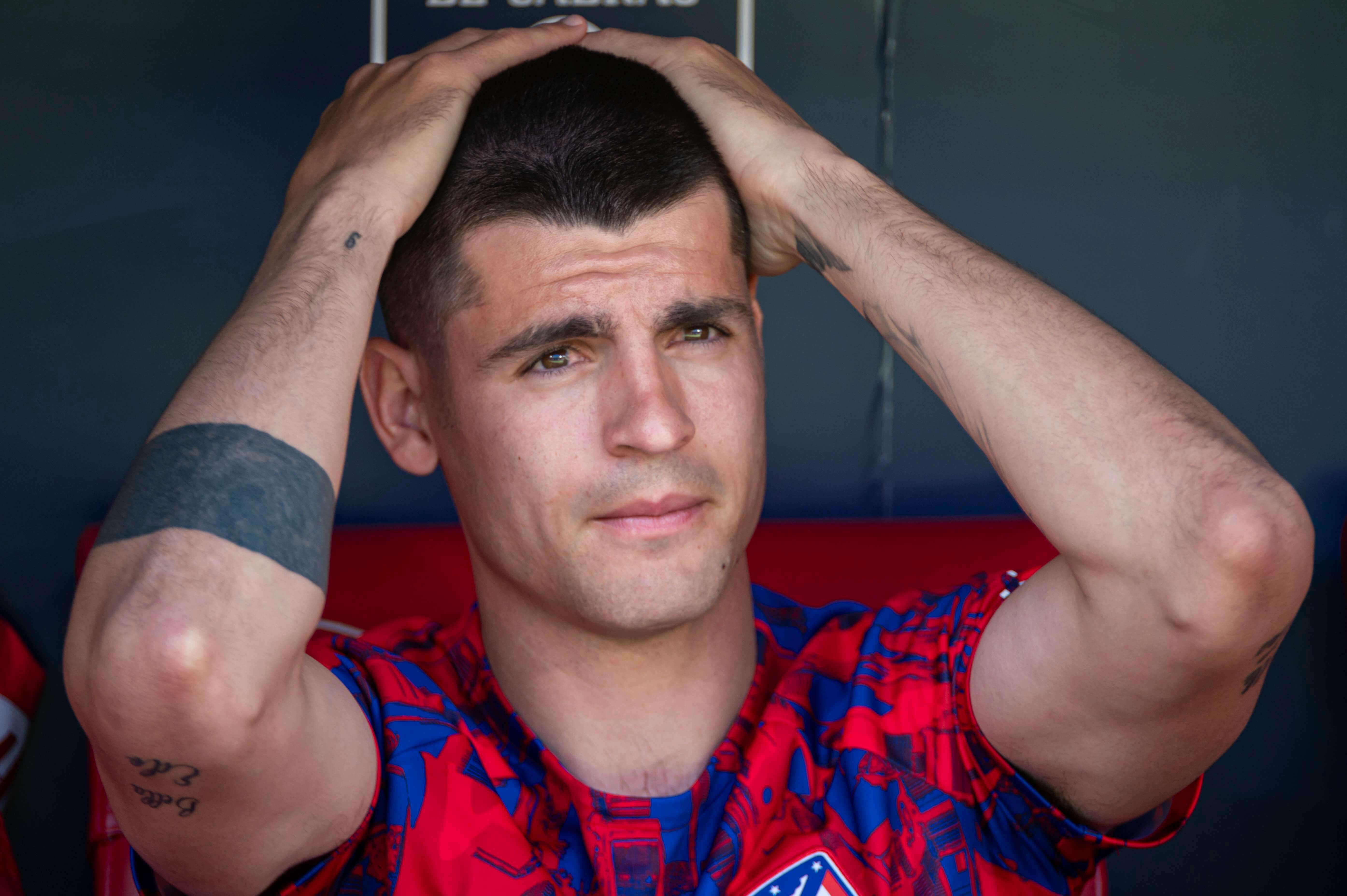  Álvaro Morata, en el banquillo del Atlético.