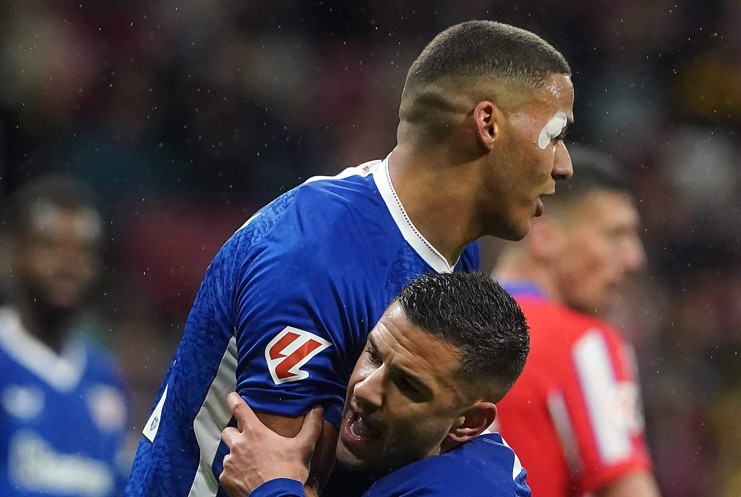 Gorka Guruzeta y Maroan Sannadi, en el Athletic Club.