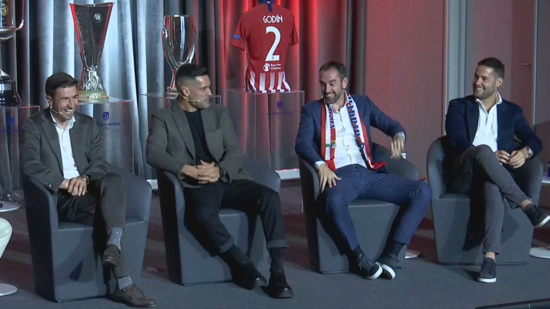 Diego Godín, Mario Suárez, Miguel Ángel Moyá y Gabi, en el homenaje del defensa central (Fuente: ElDesmarque)