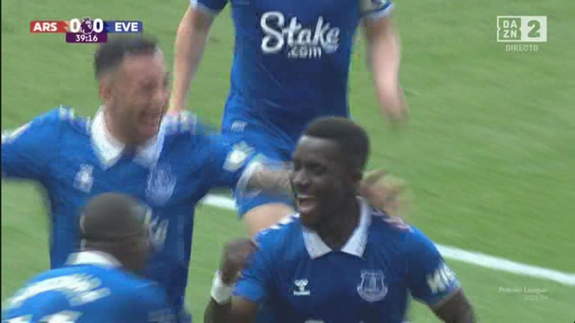 Gueye celebra el gol ante el Arsenal (Foto: DAZN)
