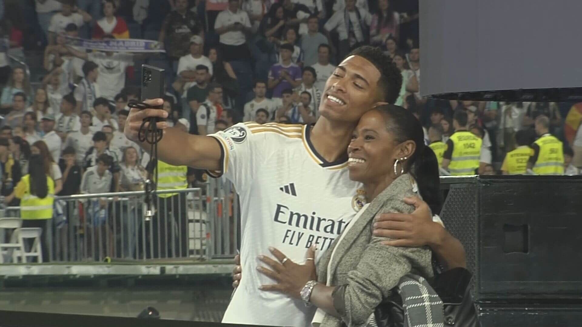 Jude Bellingham, con su madre.