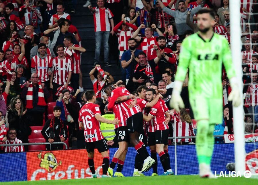 Goles y victorias ante el Alavés en San Mamés.