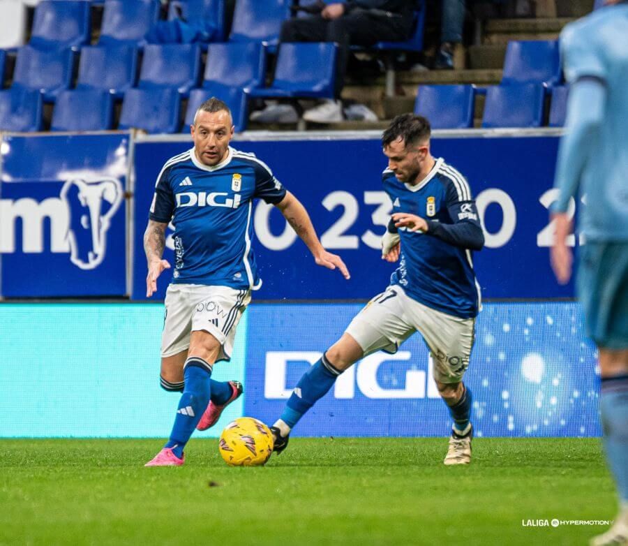  Santi Cazorla, en el Oviedo-Andorra.