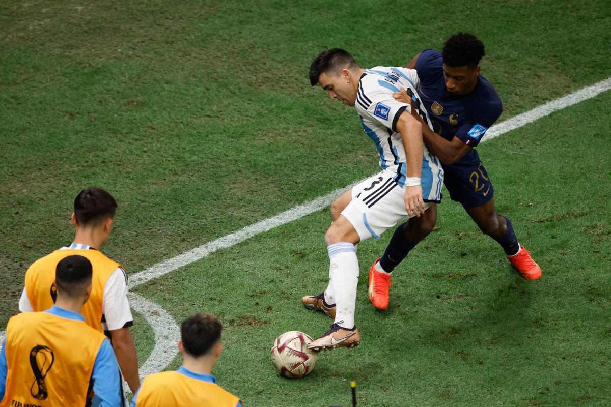 Acuña, con Argentina en la final del Mundial de Catar.