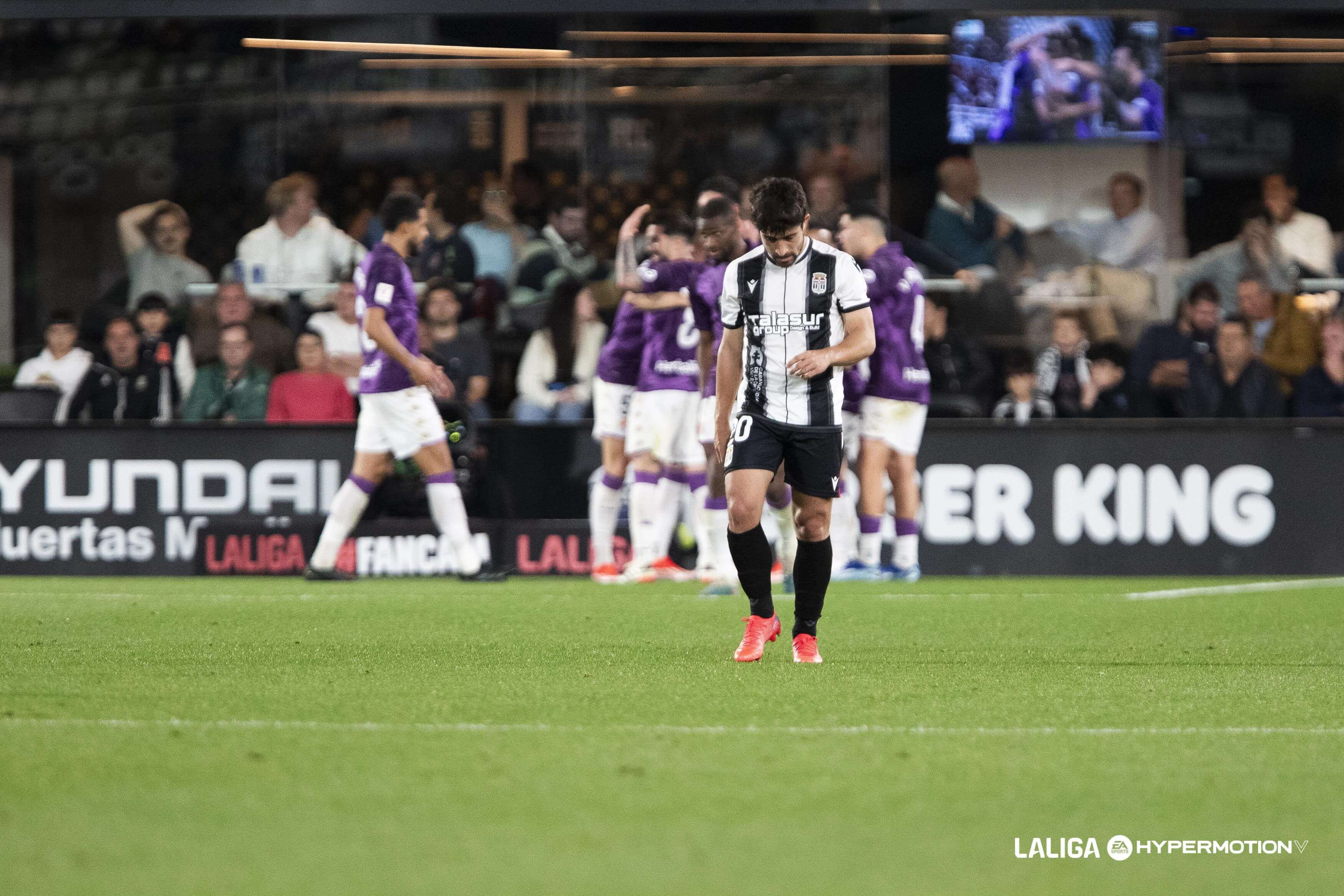  El Real Valladolid celebra un gol ante el FC Cartagena.