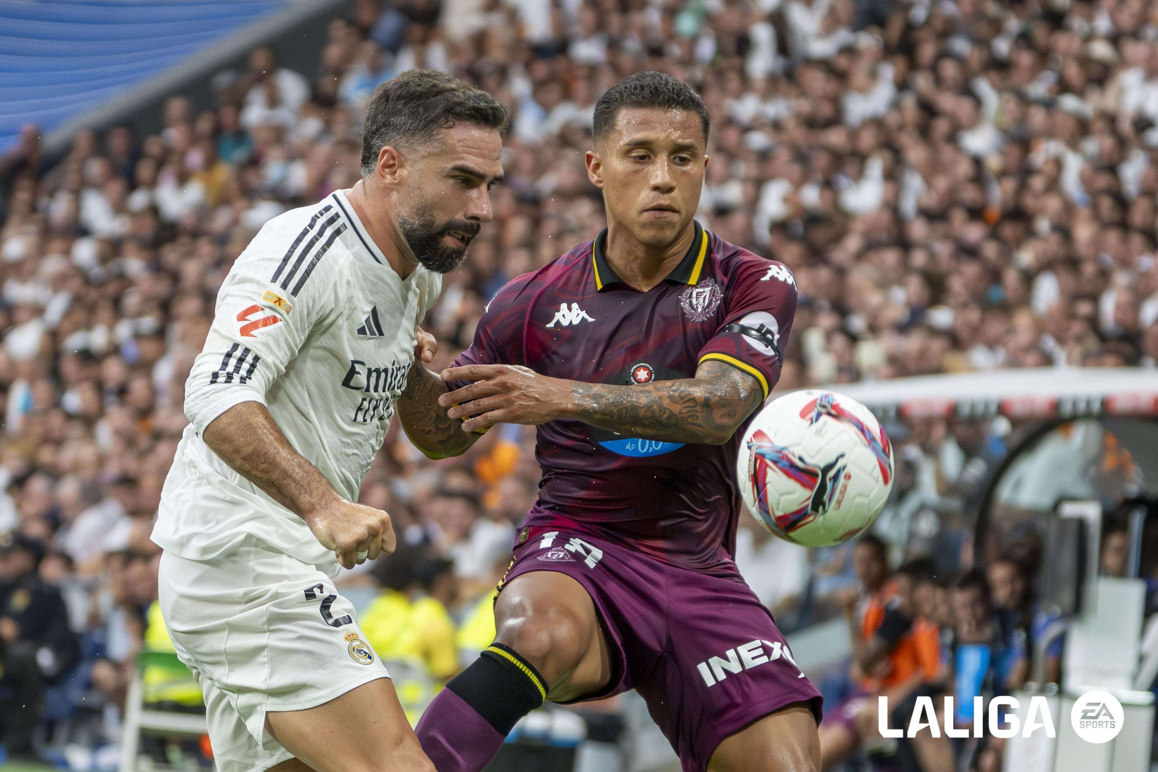 Darwin Machis, ante Carvajal en el Real Madrid - Real Valladolid.