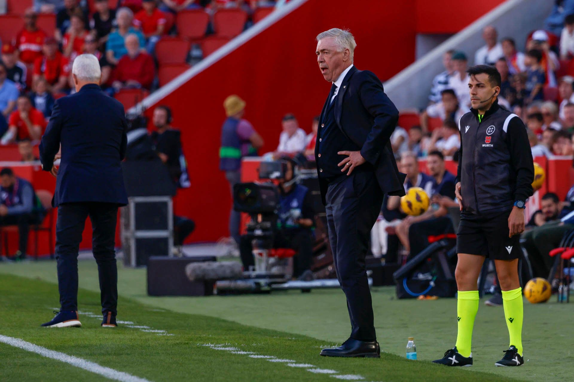  Ancelotti, en el banquillo de Son Moix.