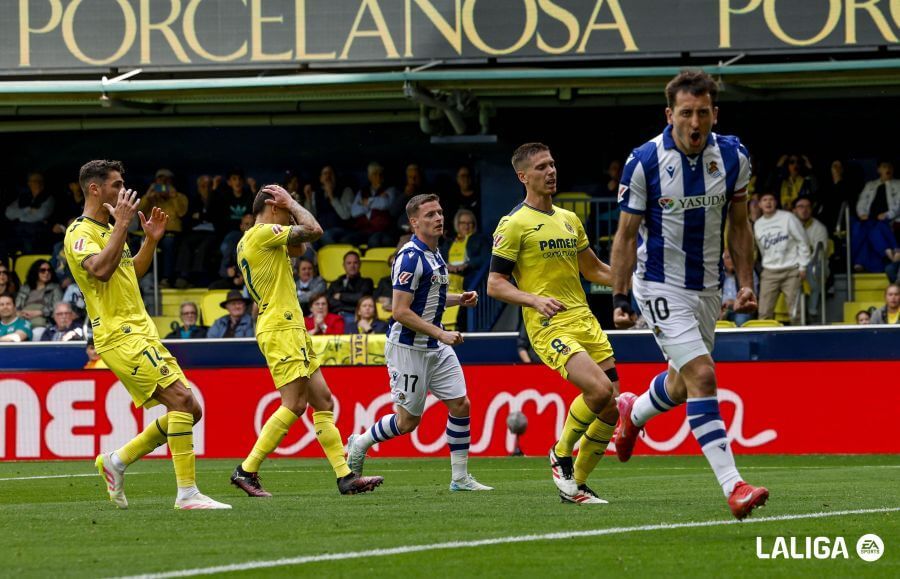  Mikel Oyarzabal celebra uno de los goles del Villarreal-Real Sociedad (FOTO: LALIGA).