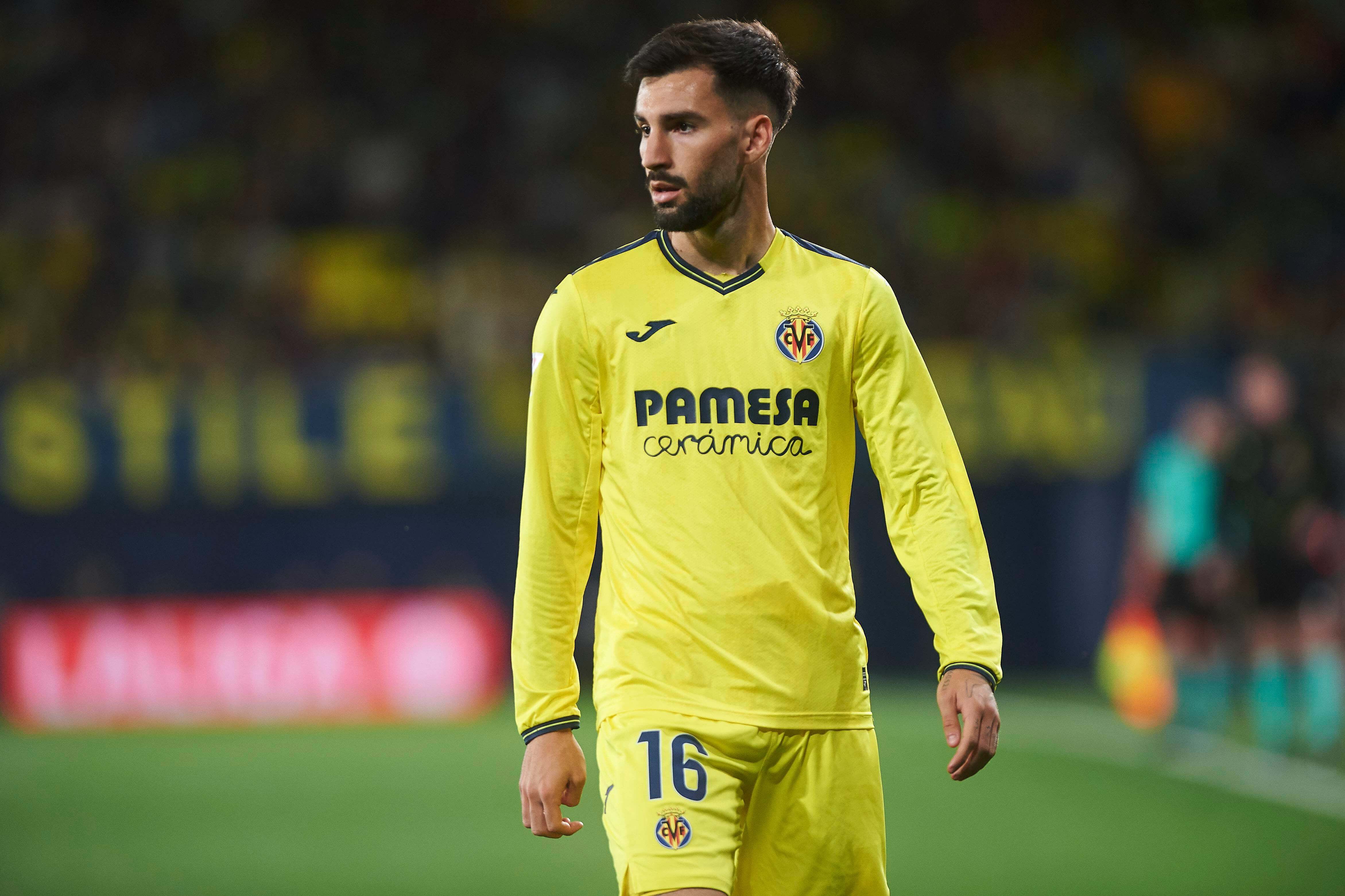  Álex Baena, en un partido del Villarreal (Cordon Press).