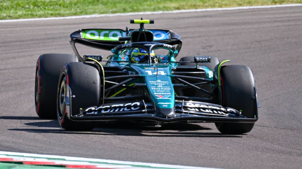  Fernando Alonso, en el GP de Imola.