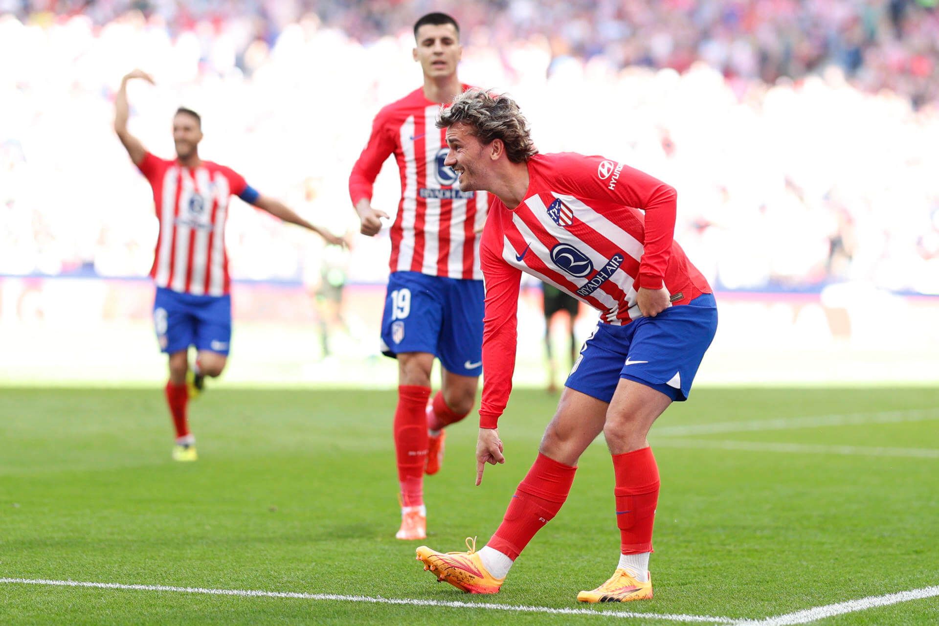  Antoine Griezmann celebra el 3-1 ante el Girona.