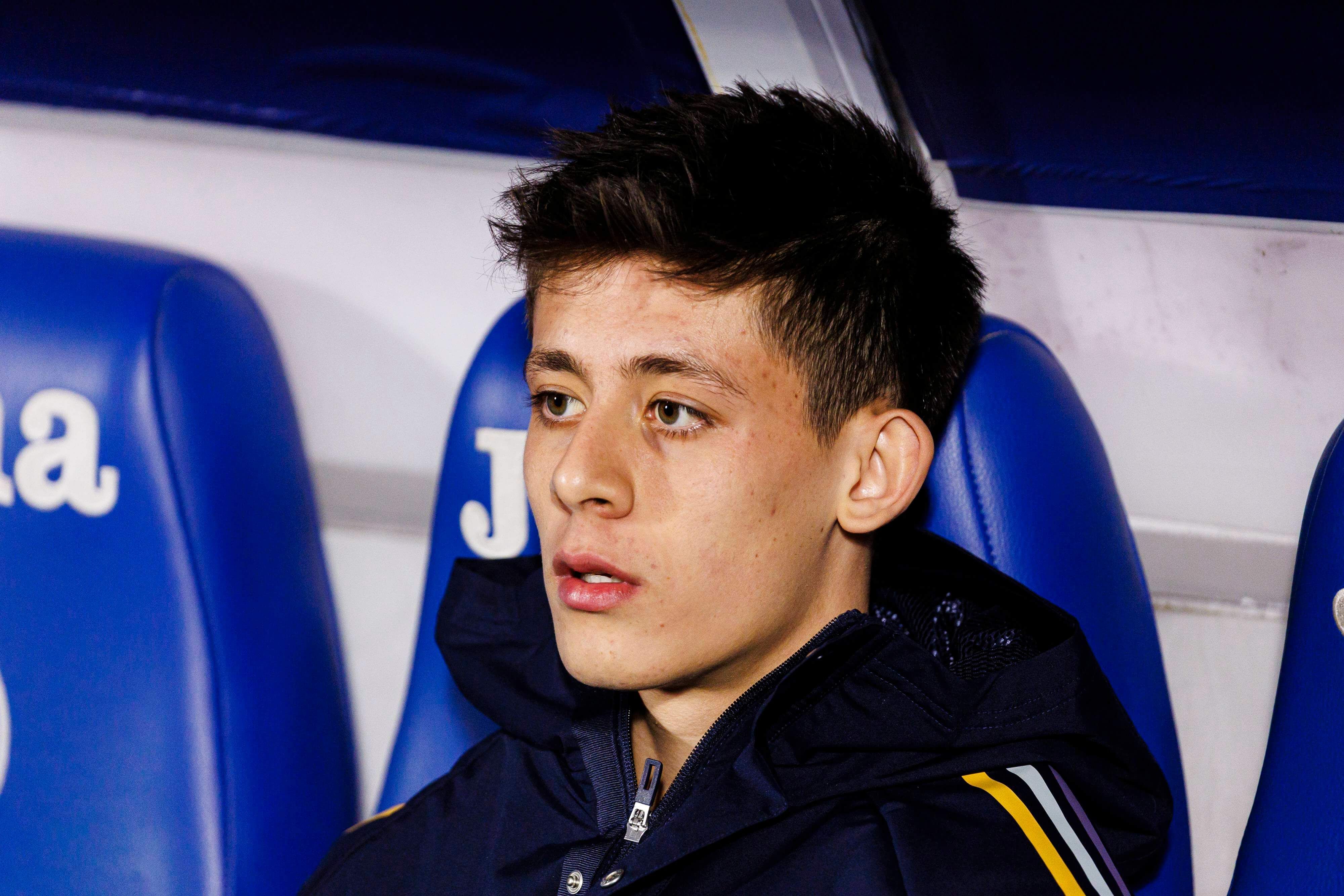 Arda Güler, en el banquillo durante el Getafe-Real Madrid.