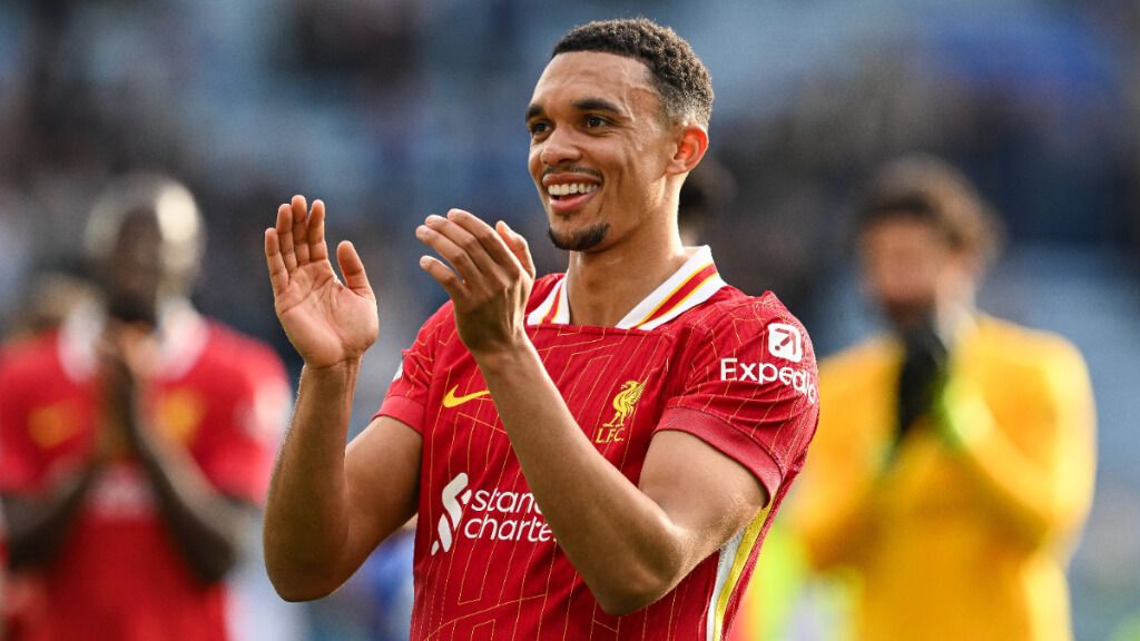 Trent Alexander-Arnold en un partido con el Liverpool (Cordon Press)