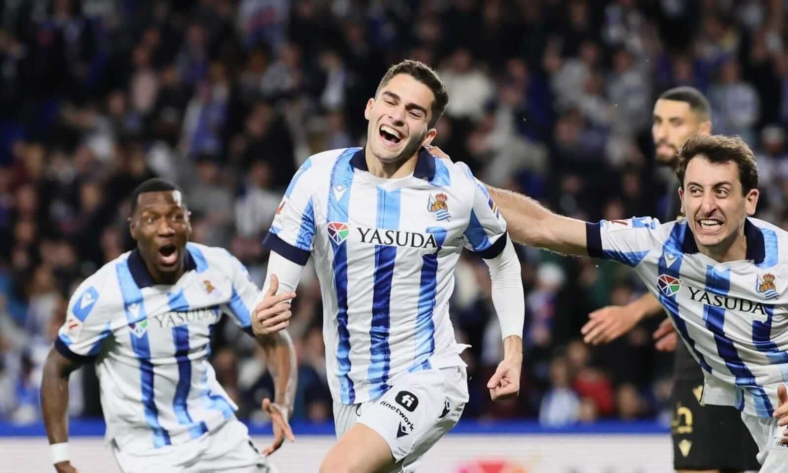  Arsen Zakharyan celebra su primer gol con la Real Sociedad la pasada temporada.