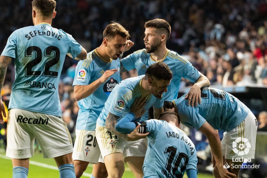  Aspas celebra su gol al Rayo.