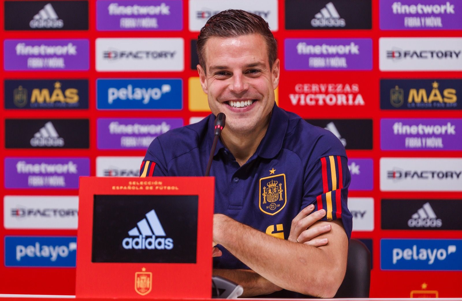 César Azpilicueta, durante una rueda de prensa en el Mundial de Qatar.