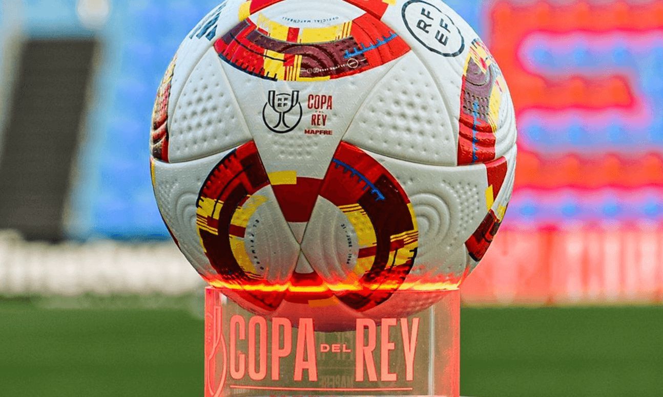  Balón de la Copa del Rey en Elda