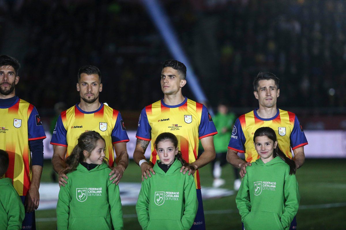  Bartra ante Venezuela.