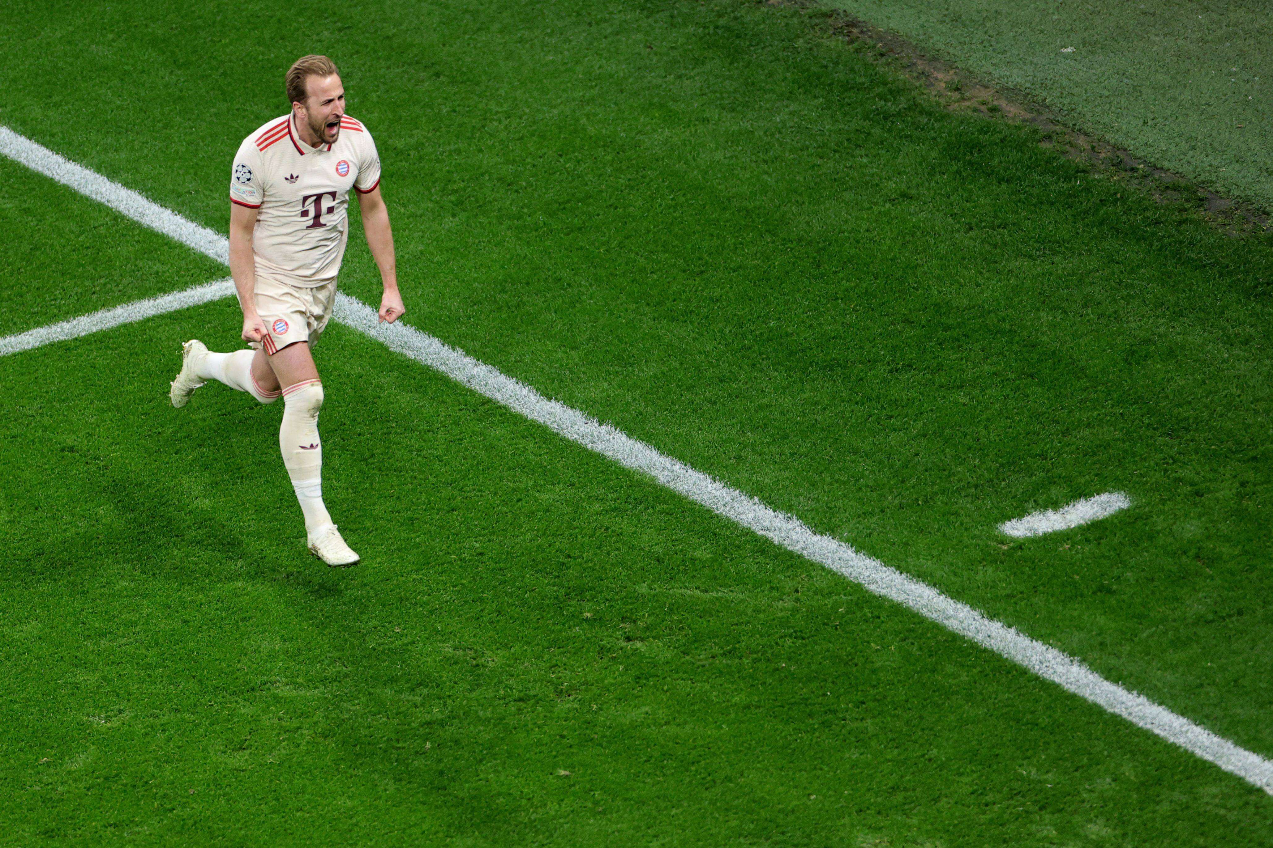 Harry Kane celebra su gol en el Bayer Leverkusen-Bayern.