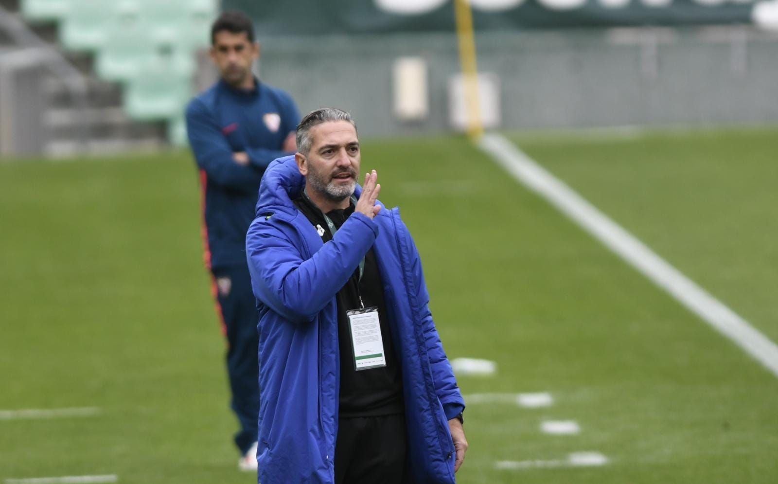  Arzu, en un encuentro ante el Sevilla de Paco Gallardo.