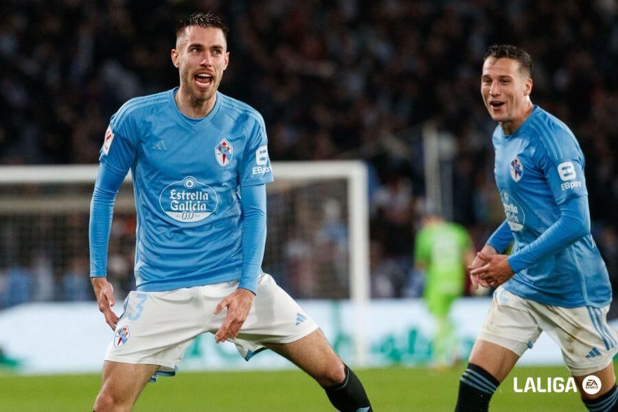 Mingueza celebra su gol al Almería.