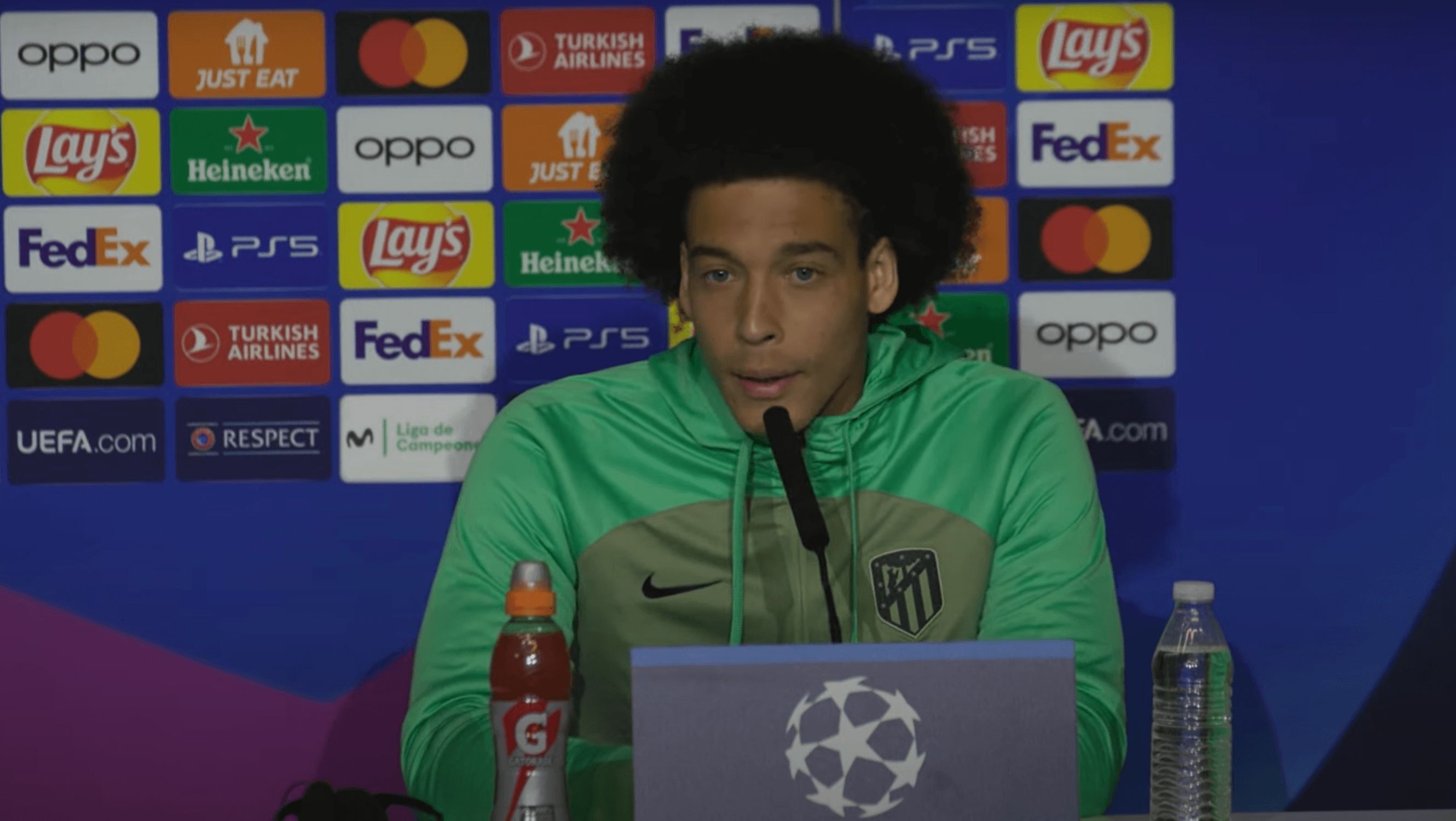  Axel Witsel, en la rueda de prensa previa al Atlético-Inter.