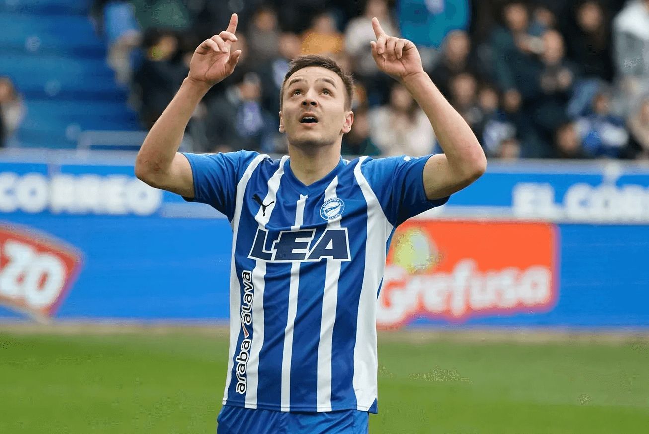 Andoni Gorosabel marcaba para el Alavés su primer gol en Primera división en la pasada campaña, antes de firmar por el Athletic Club.