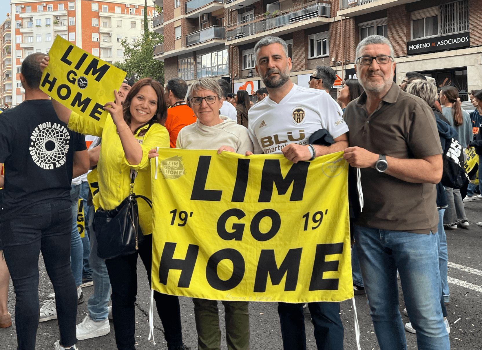  Compromís en la manifestación contra Peter Lim