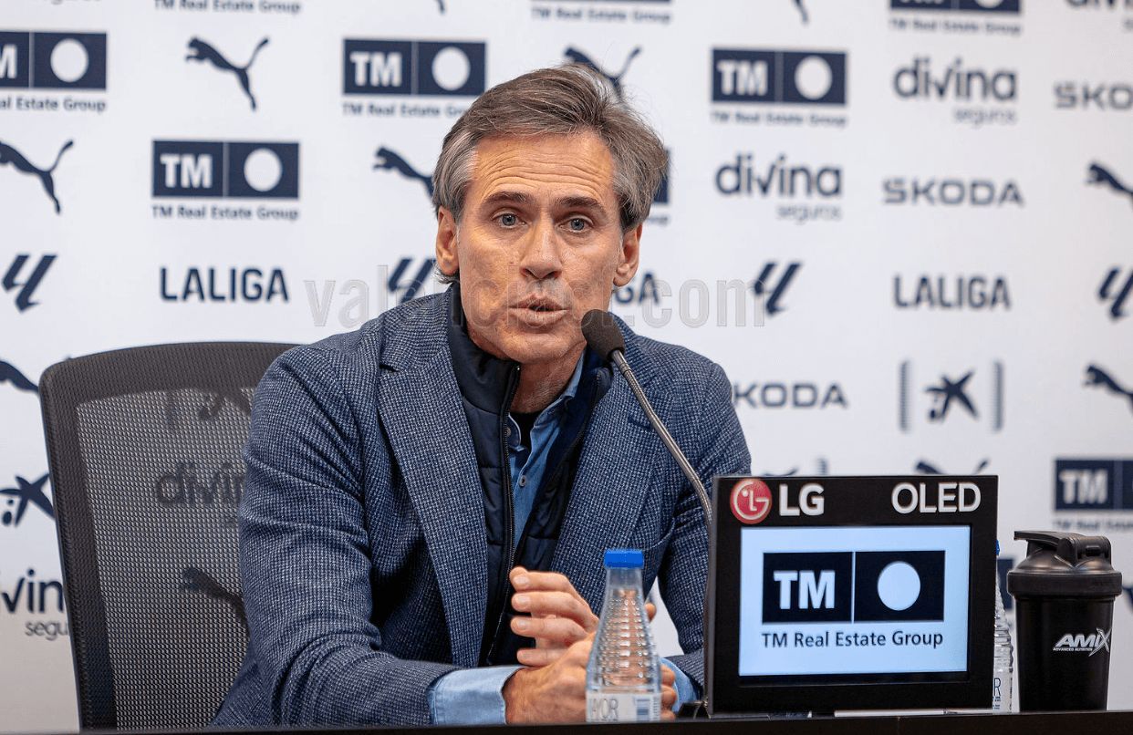  Corona en la presentación Sadiq Umar