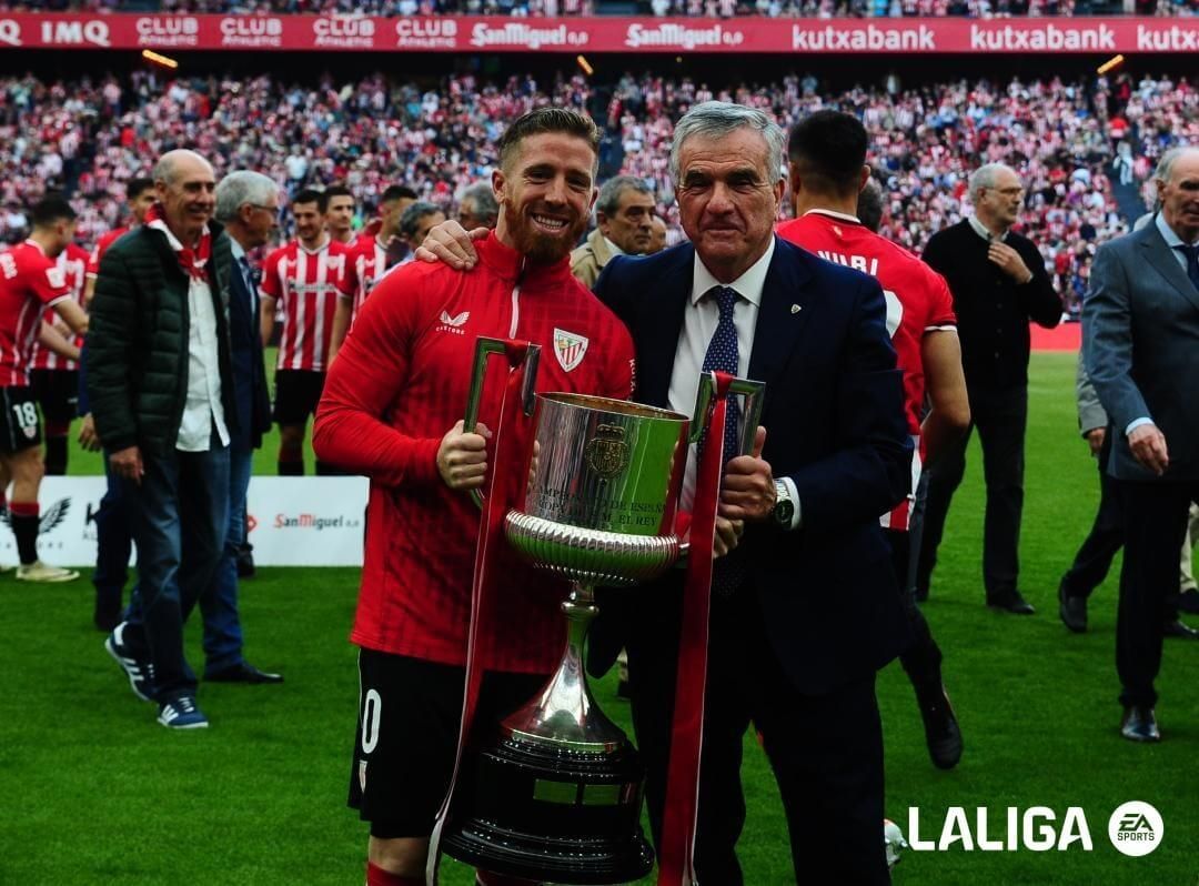  Dani e Iker Muniain, los dos últimos campeones en levantar la Copa con el Athletic Club.