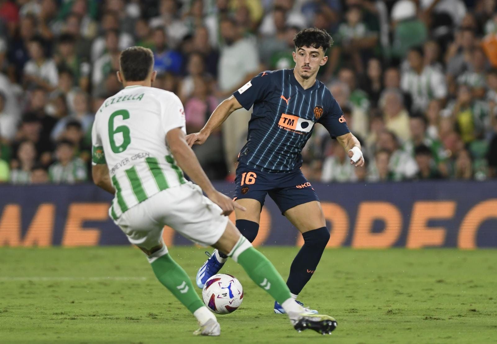  Diego López, ante el Betis.