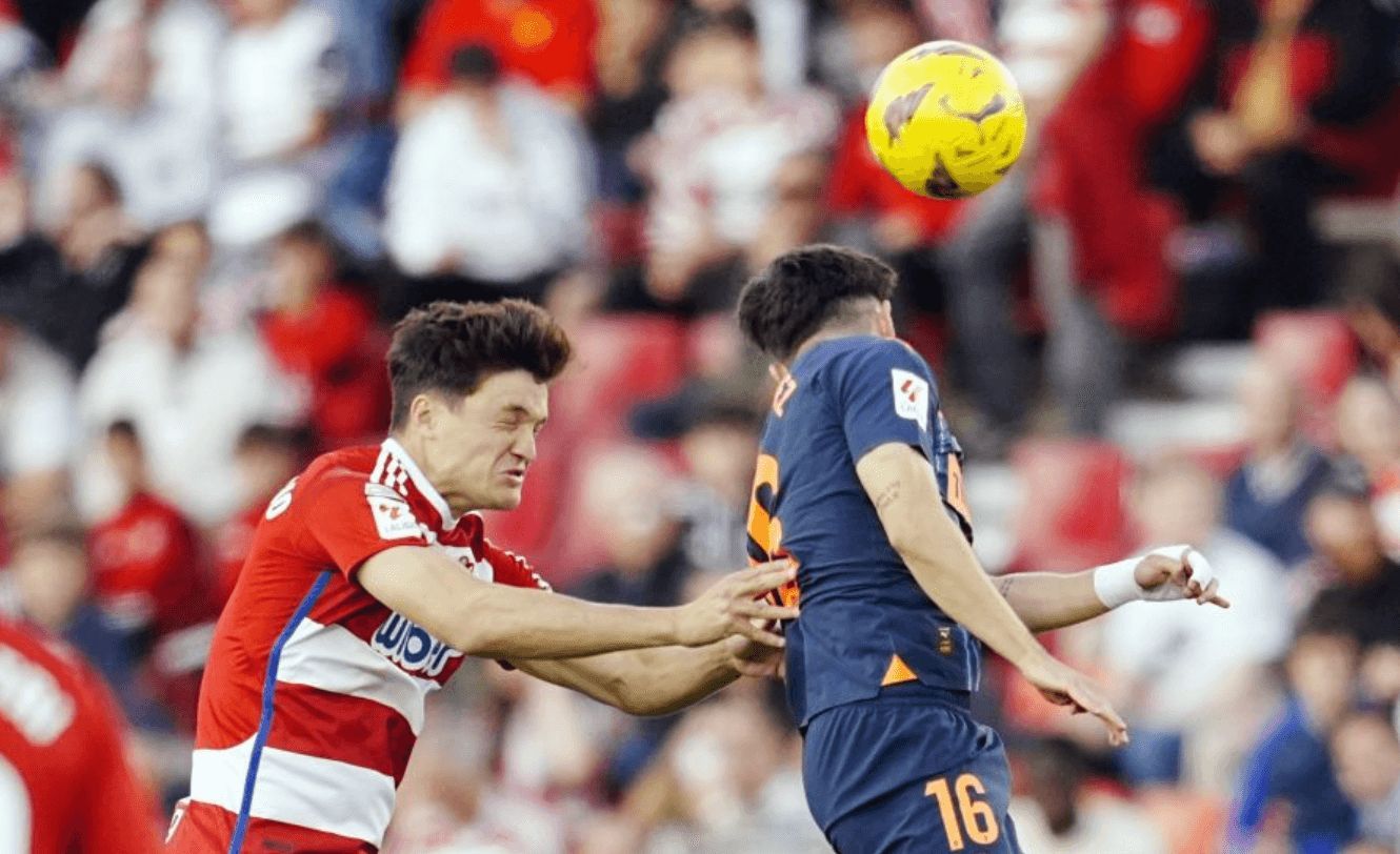 Diego López, ante el Granada CF.