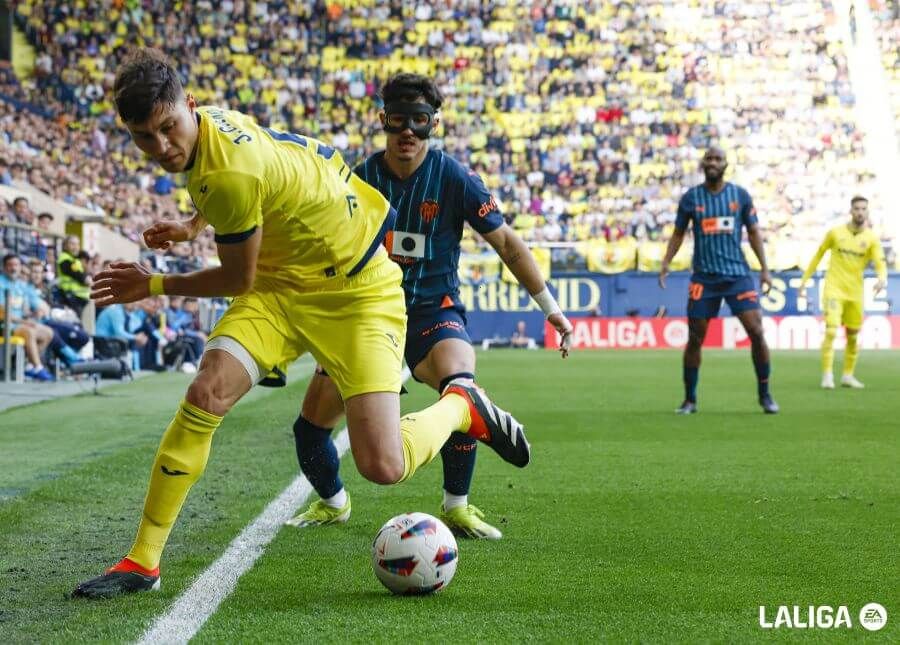 Diego López, ante el Villarreal CF.