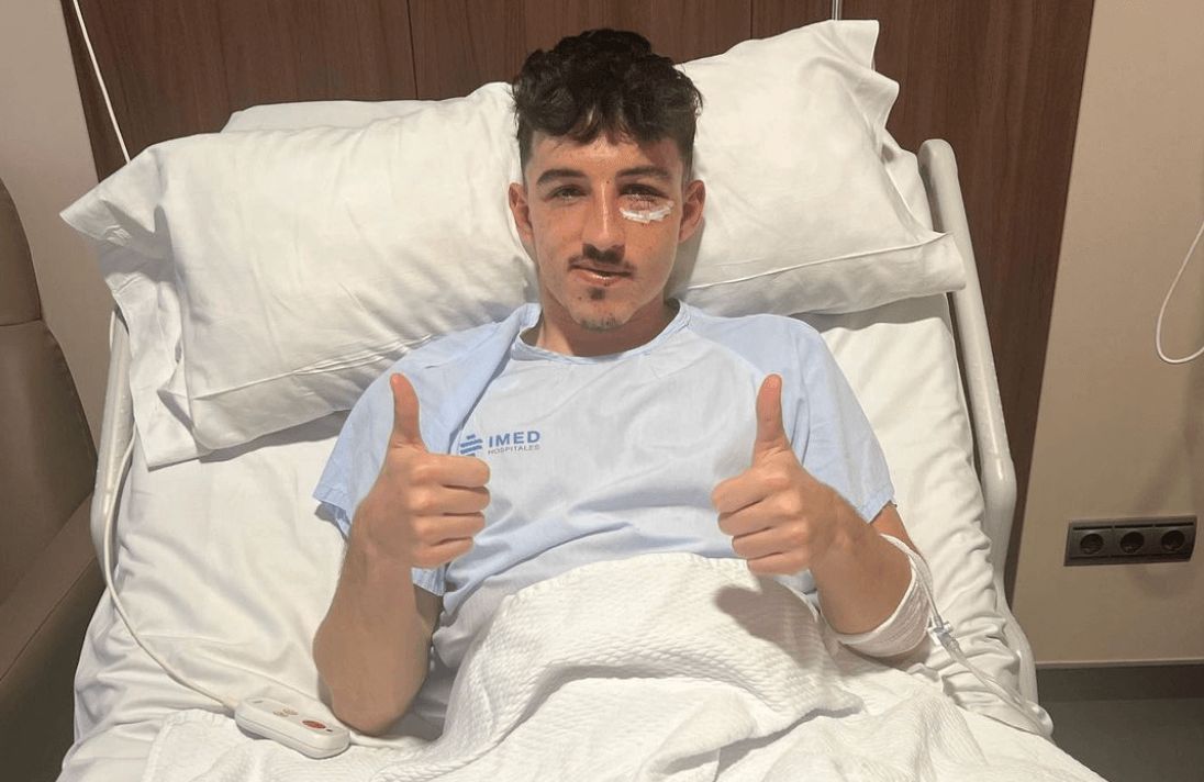  Diego López, tras la operación.