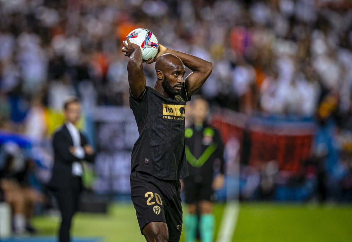  Dimitri Foulquier, ante el CD Leganés.